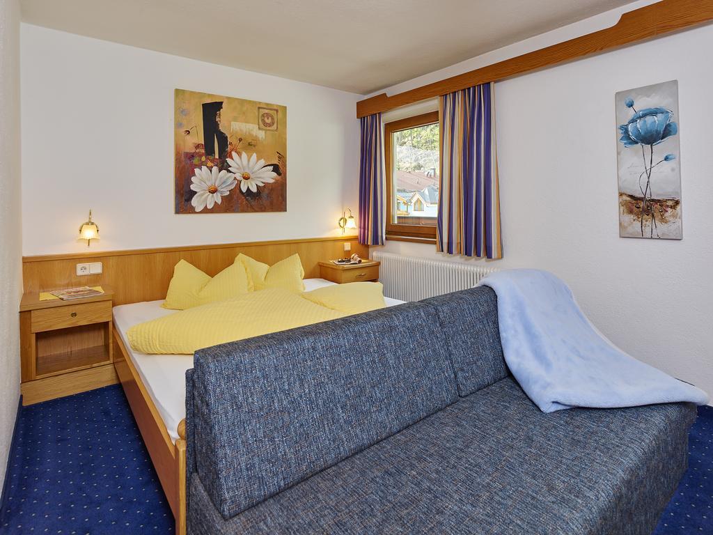 Haus Anton Soelden - Apartments & Zimmer Стая снимка