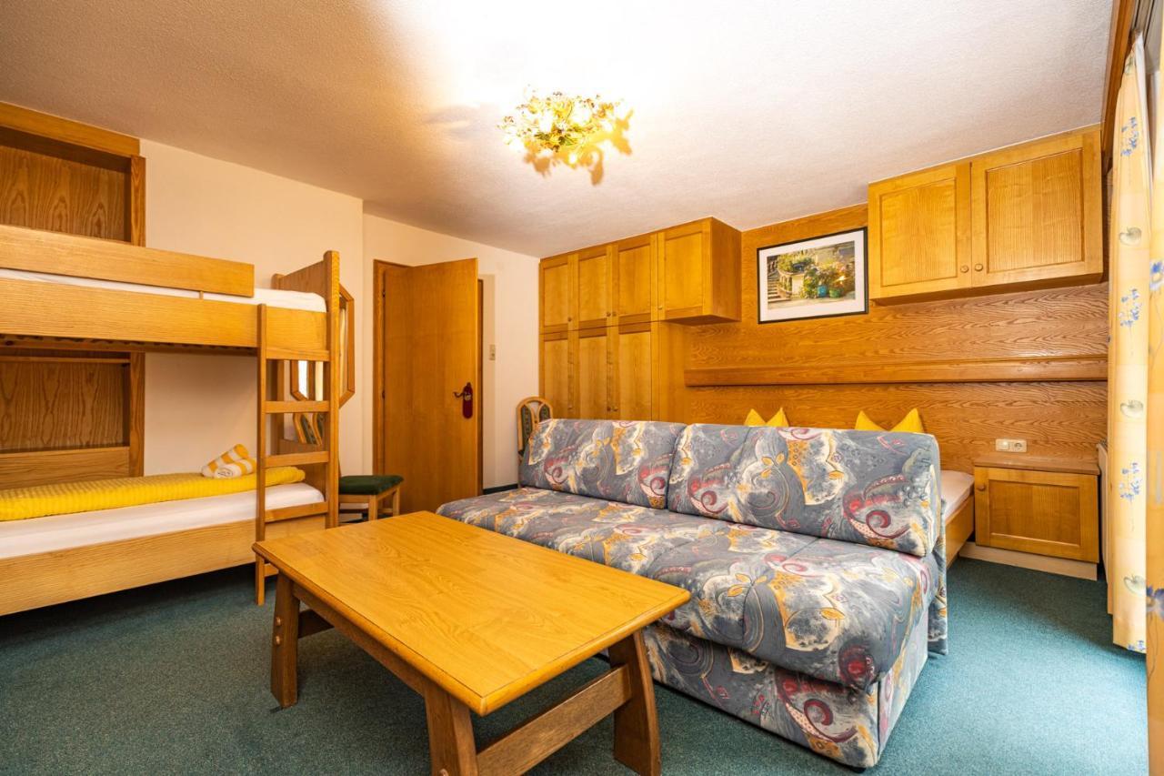 Haus Anton Soelden - Apartments & Zimmer Екстериор снимка