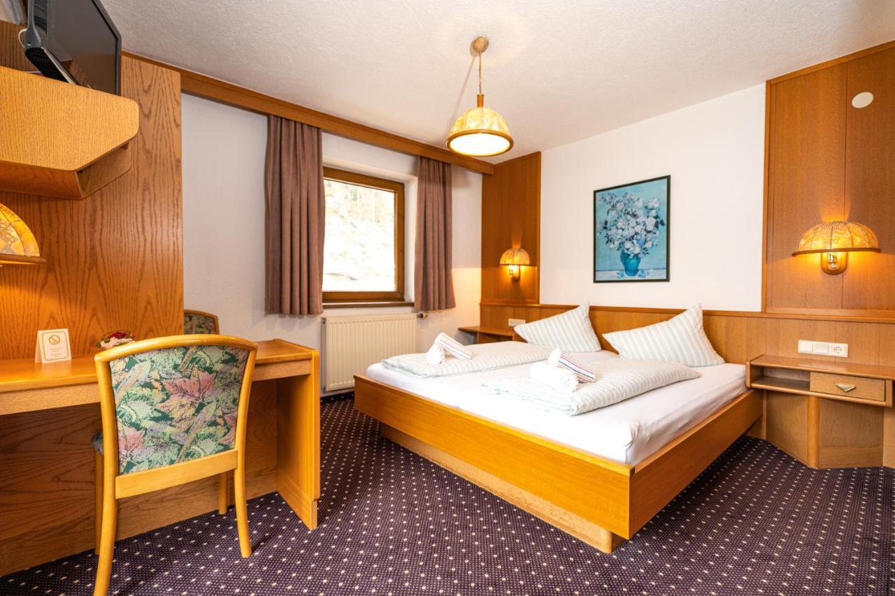 Haus Anton Soelden - Apartments & Zimmer Екстериор снимка